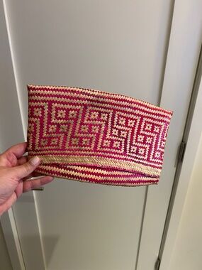 Woven Straw Clutch Bag in Pink and Natural